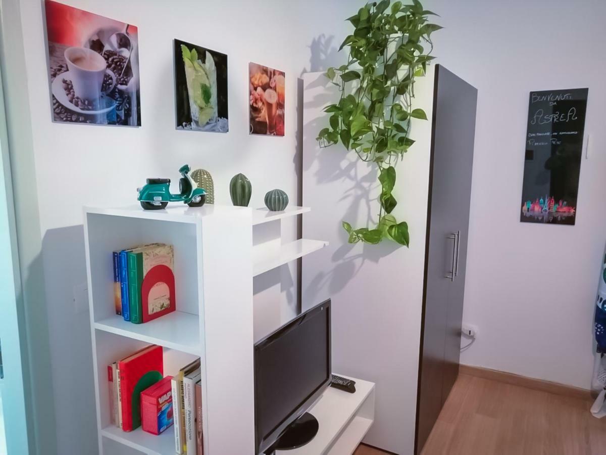 Astrea Hotel Касерта Екстериор снимка